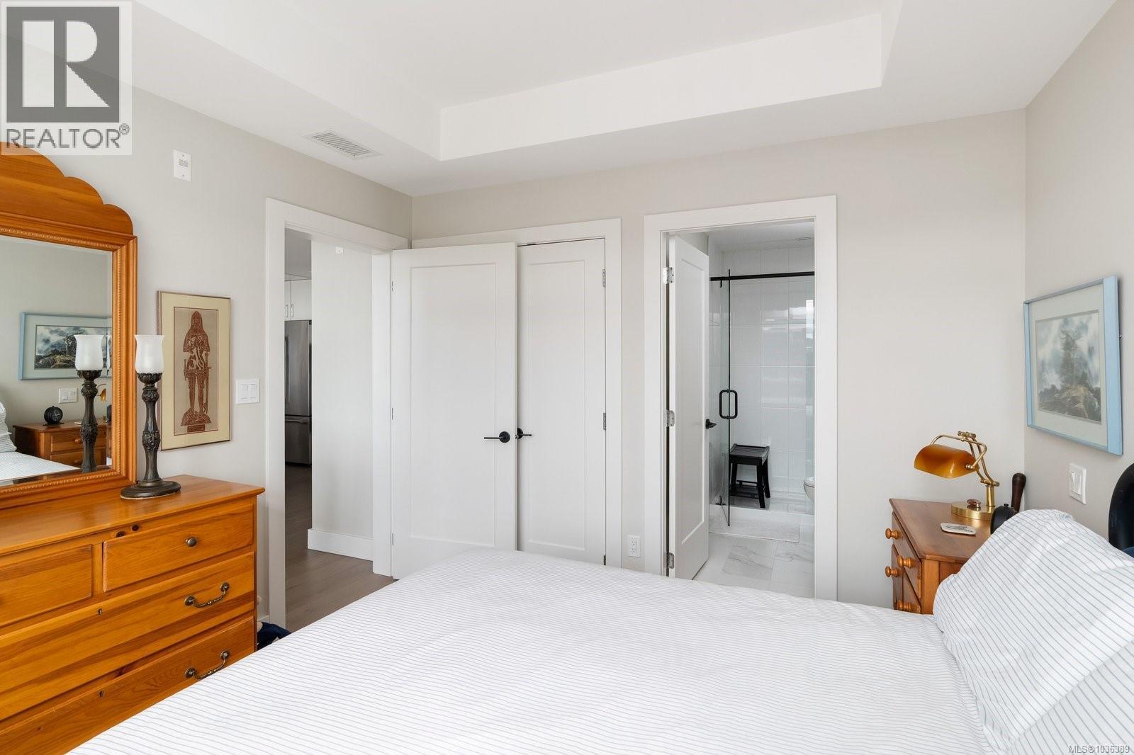 #603 2520 Hackett Cres - 26