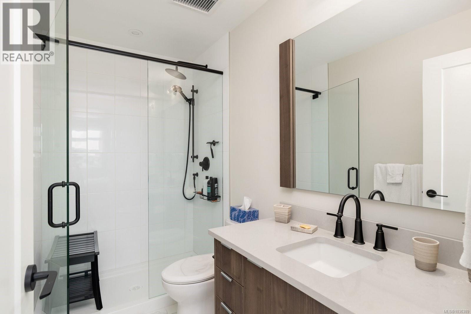 #603 2520 Hackett Cres - 27