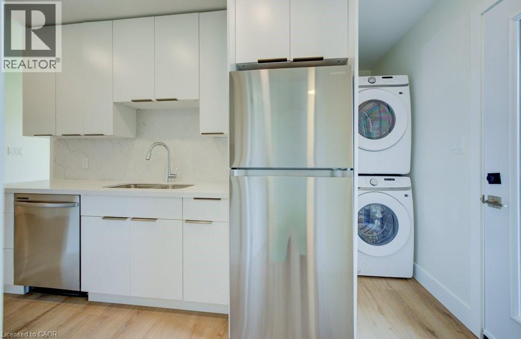 17 DOWNEY Street Unit# 3, Kitchener, Ontario, N2H6K5 — Photo 4