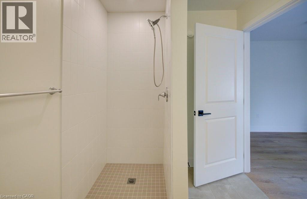 17 DOWNEY Street Unit# 3, Kitchener, Ontario, N2H6K5 — Photo 8