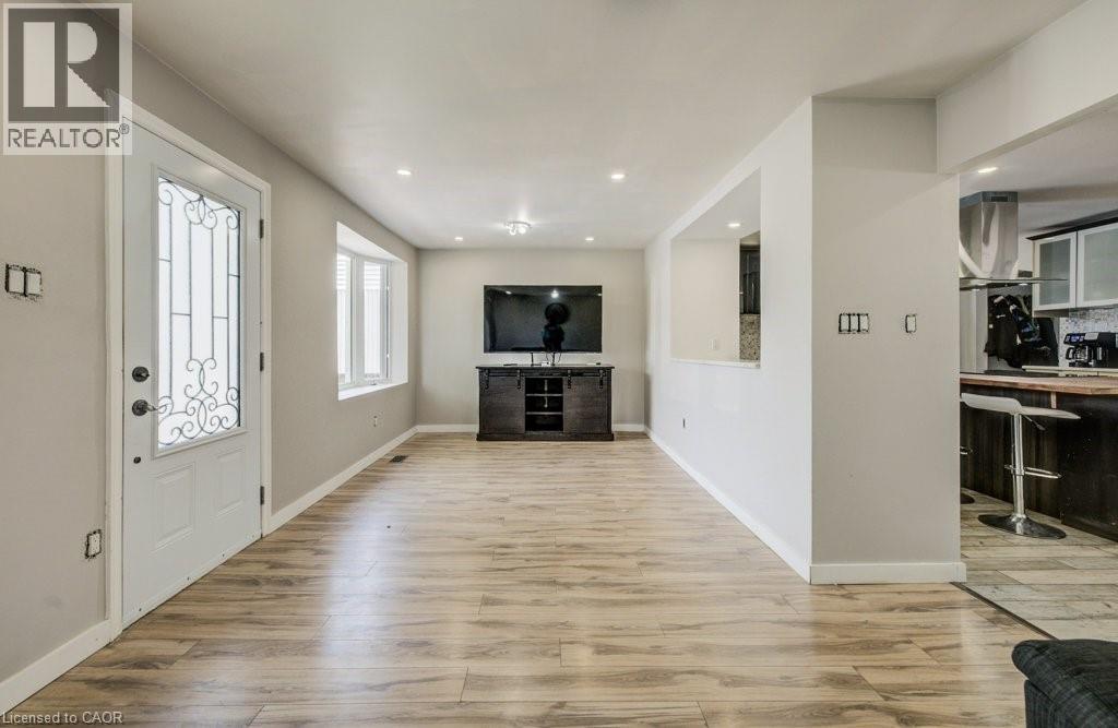 54 SEVENTH Avenue - 3