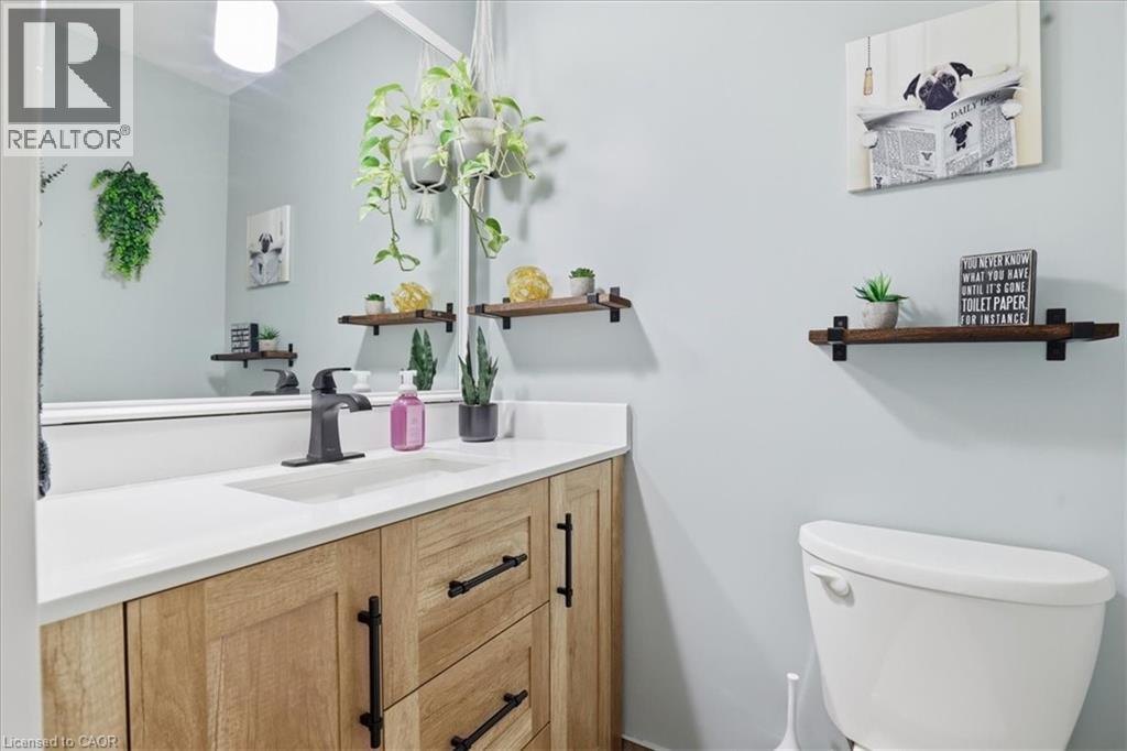 393 SHALLMAR Court, Waterloo, Ontario, N2K2G6 — Photo 47