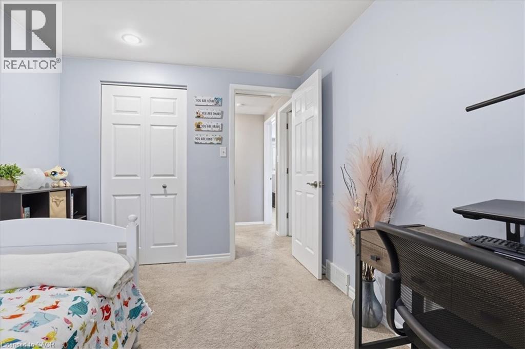 393 SHALLMAR Court, Waterloo, Ontario, N2K2G6 — Photo 30