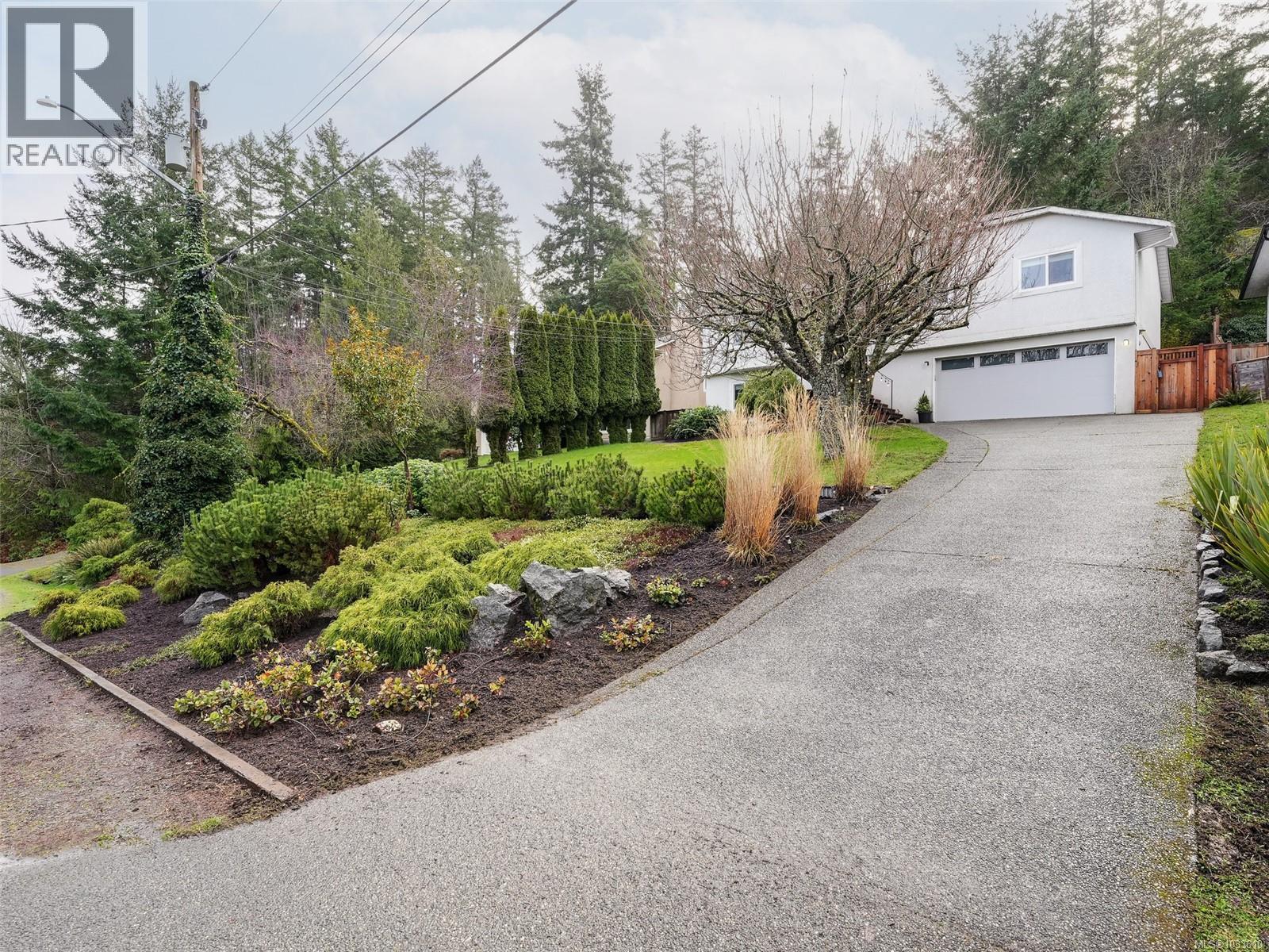 775 Drummond Way - 26