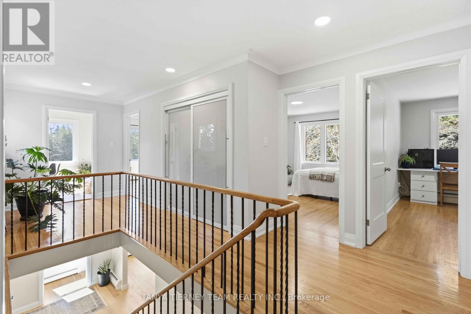 1180 LAKERIDGE ROAD - 24