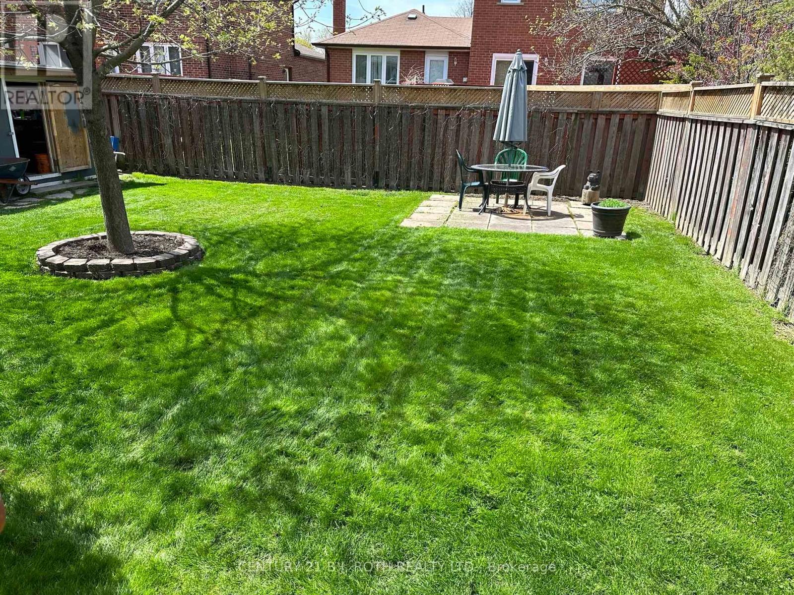 128 CHERRYWOOD DRIVE - 25