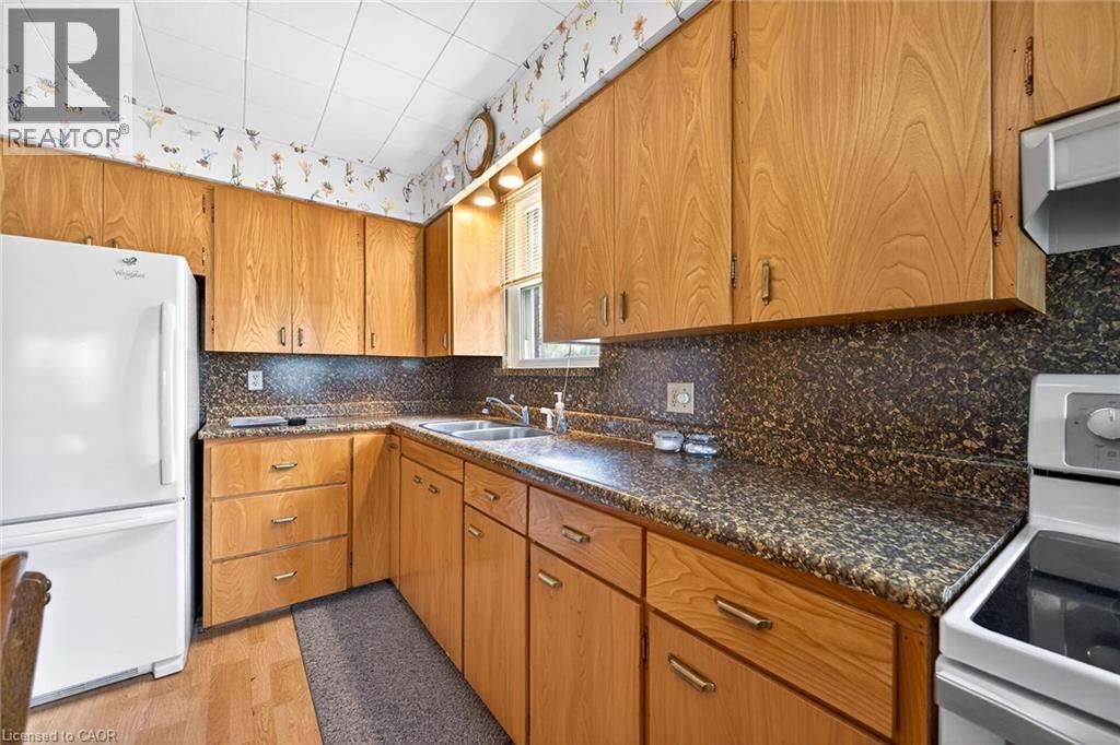 95 EMPRESS Avenue - 19