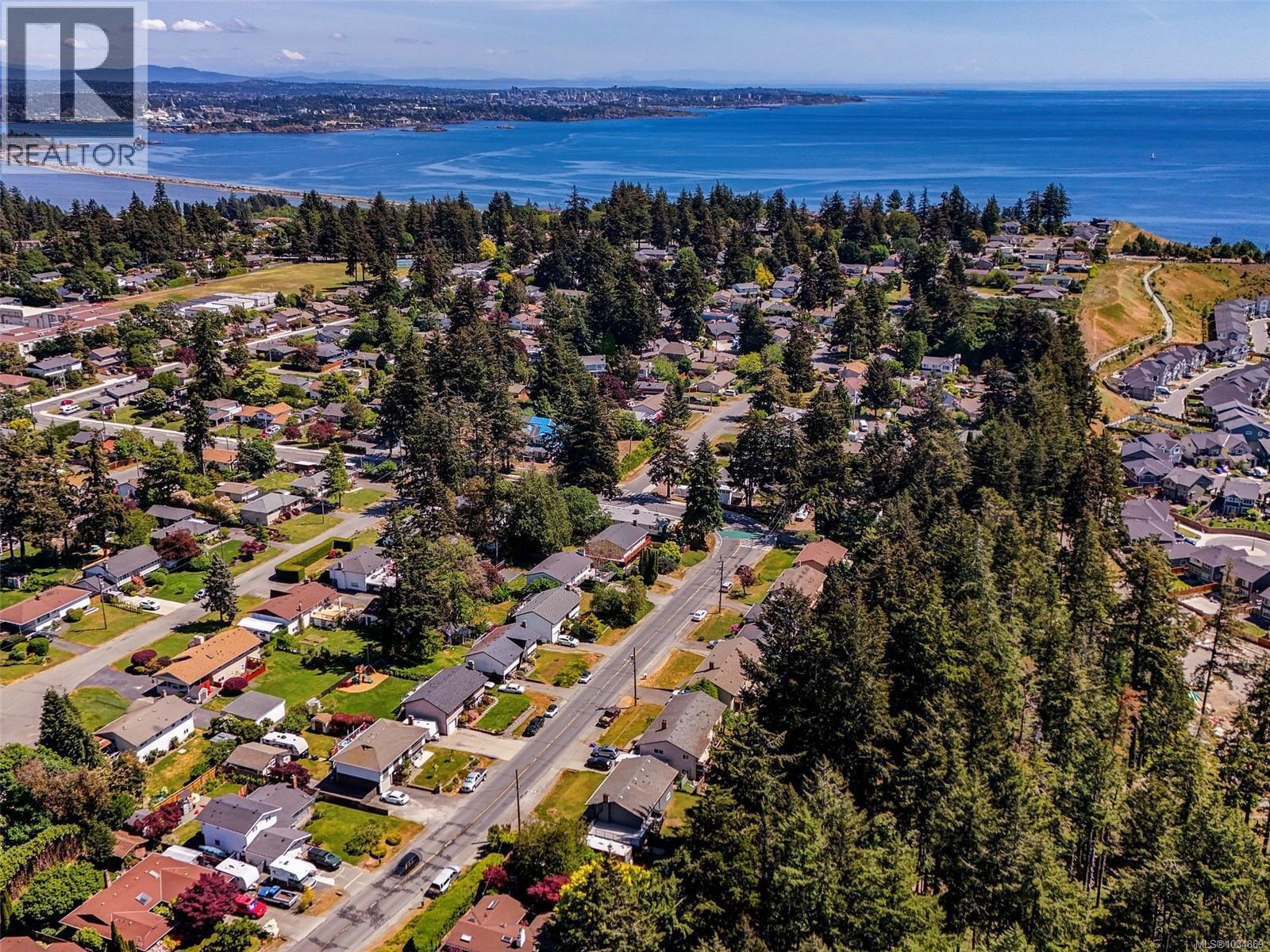 435 Dressler Rd, Colwood