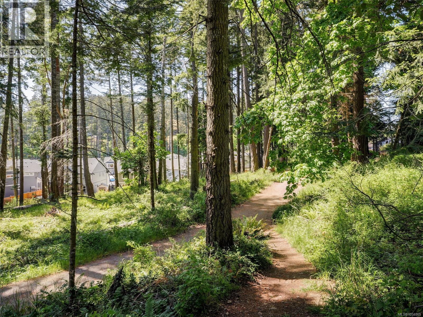 435 Dressler Rd, Colwood