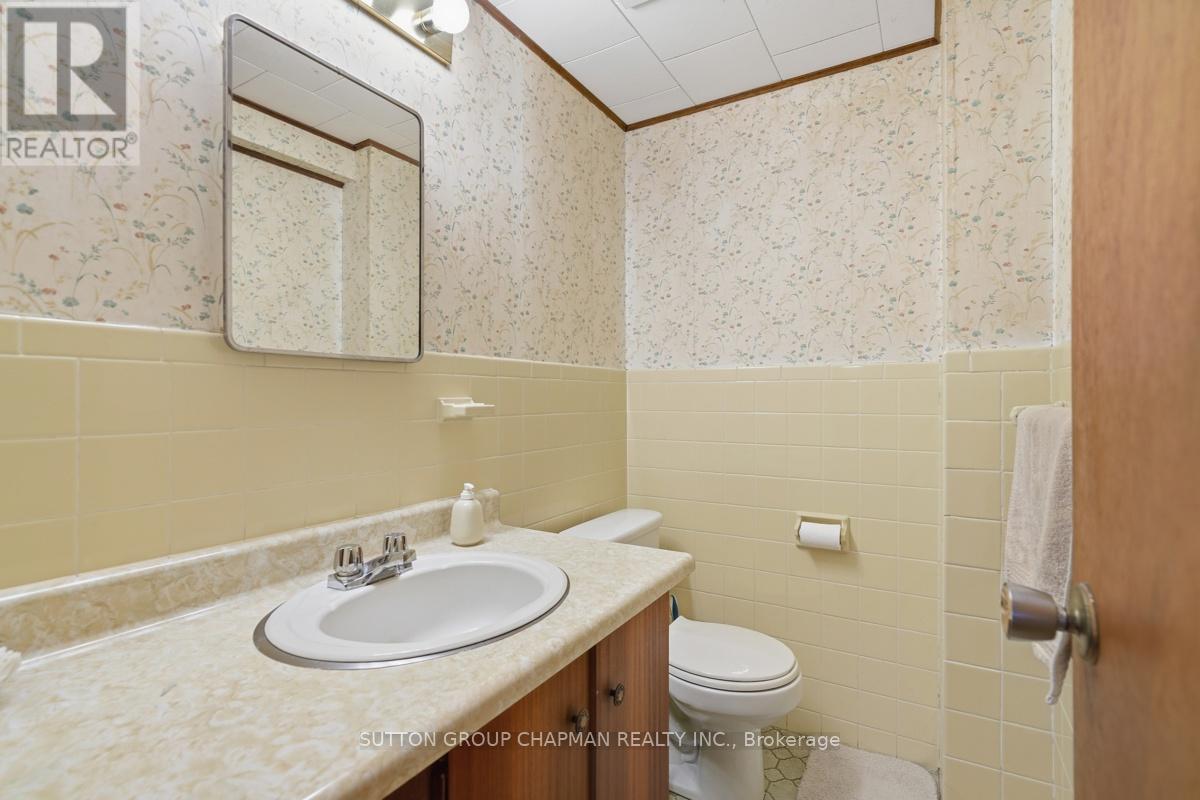 925 PLANTATION ROAD - 33