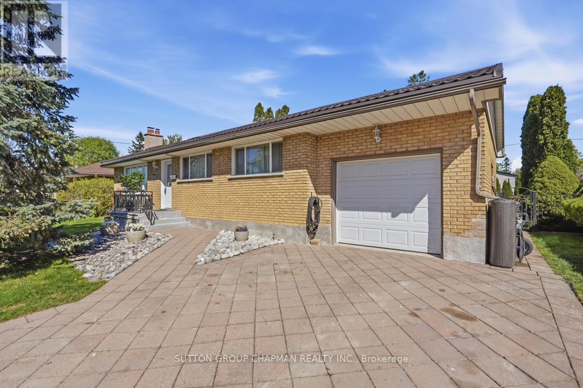 925 PLANTATION ROAD - 4