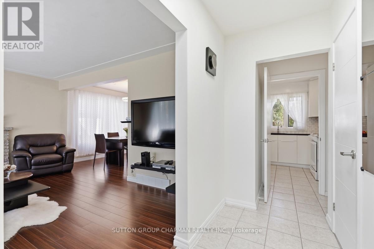 925 PLANTATION ROAD - 8