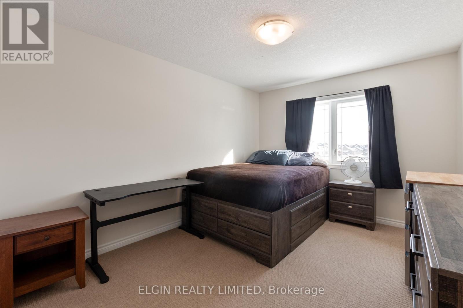 18 PEACH TREE BOULEVARD - 32