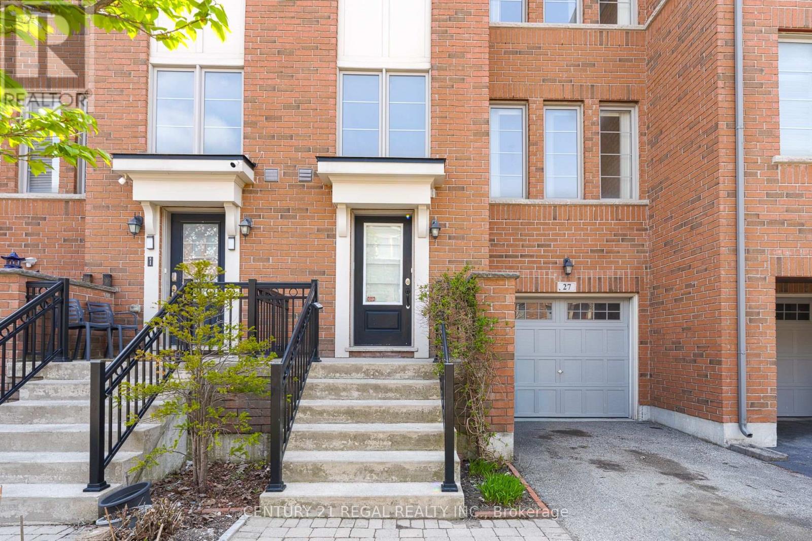 27 BELANGER CRESCENT S - Image 2
