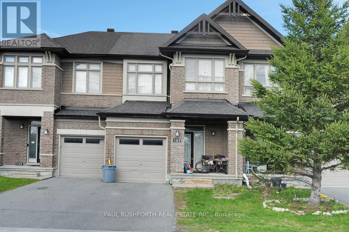137 Popplewell Crescent