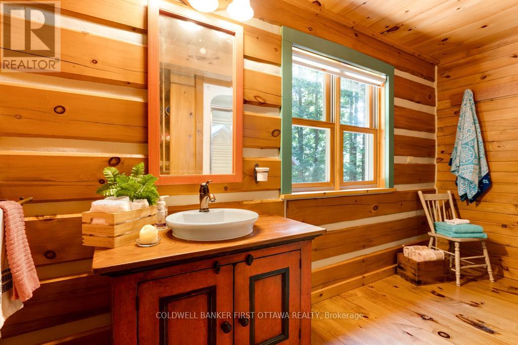 2275 PALMERSTON LAKE - 22