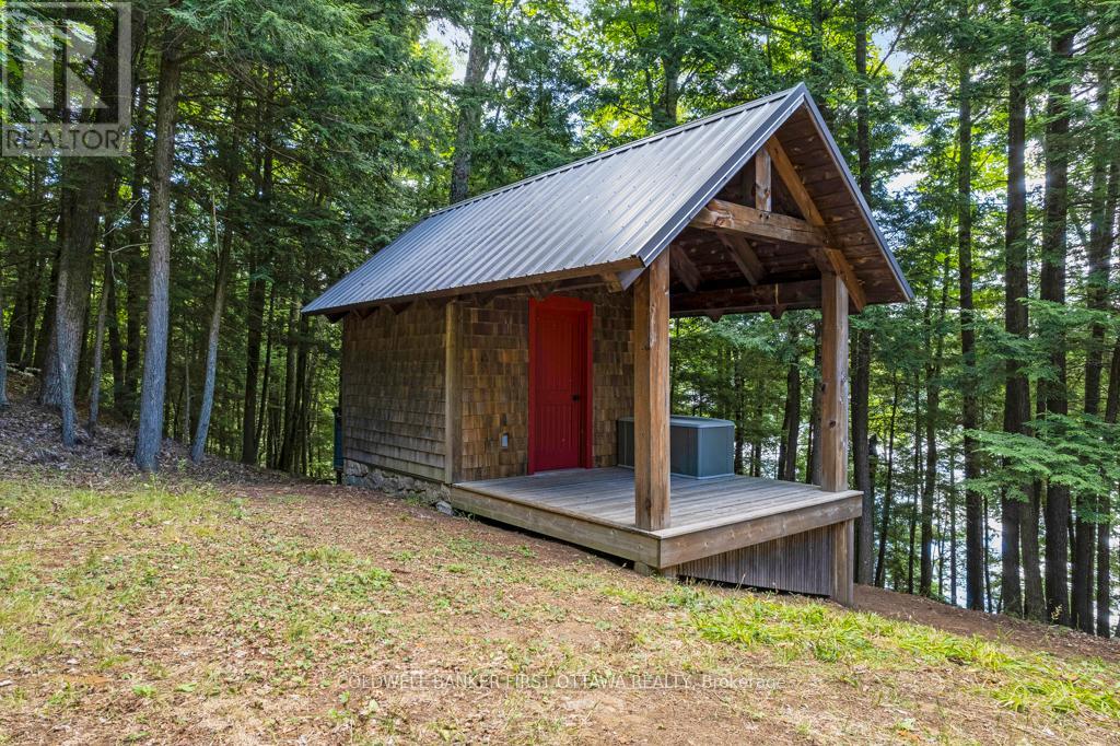 2275 PALMERSTON LAKE - 39