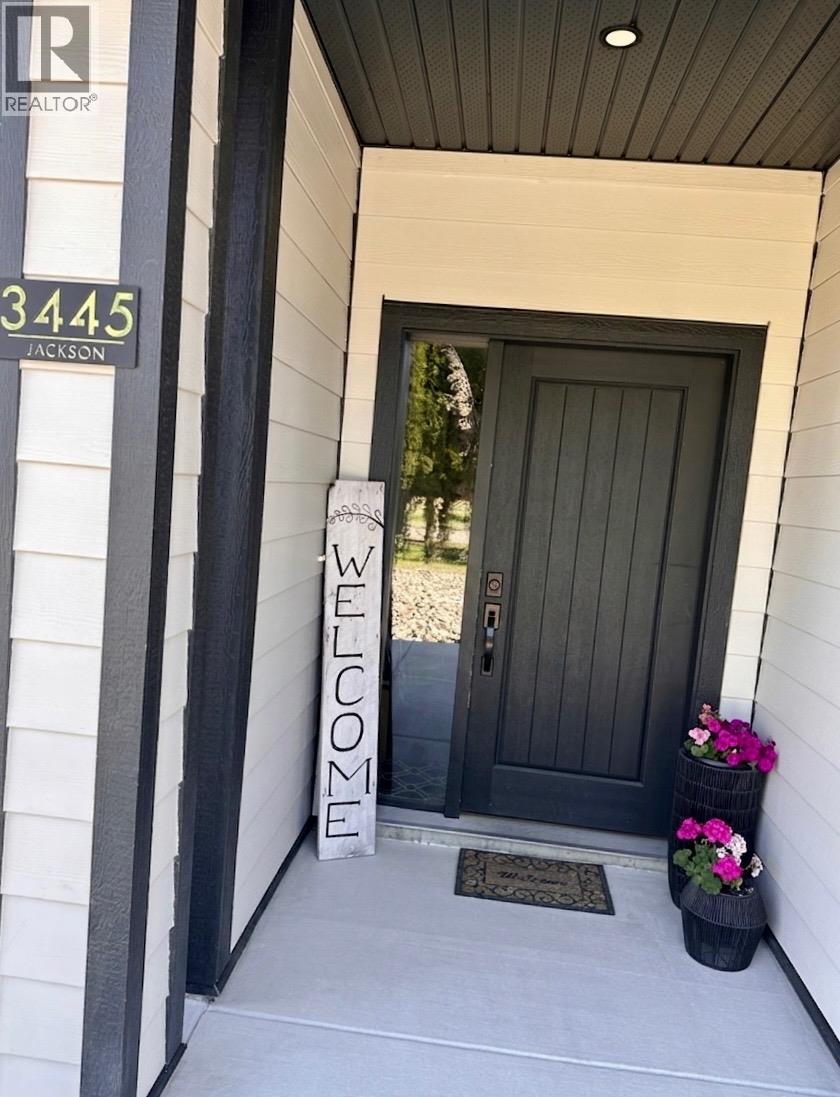 3445 Jackson Avenue - 29