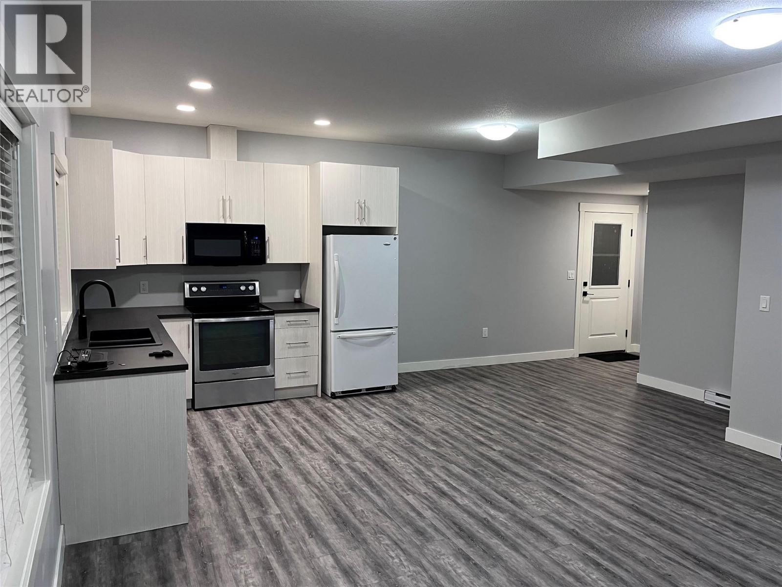 3445 Jackson Avenue - 34
