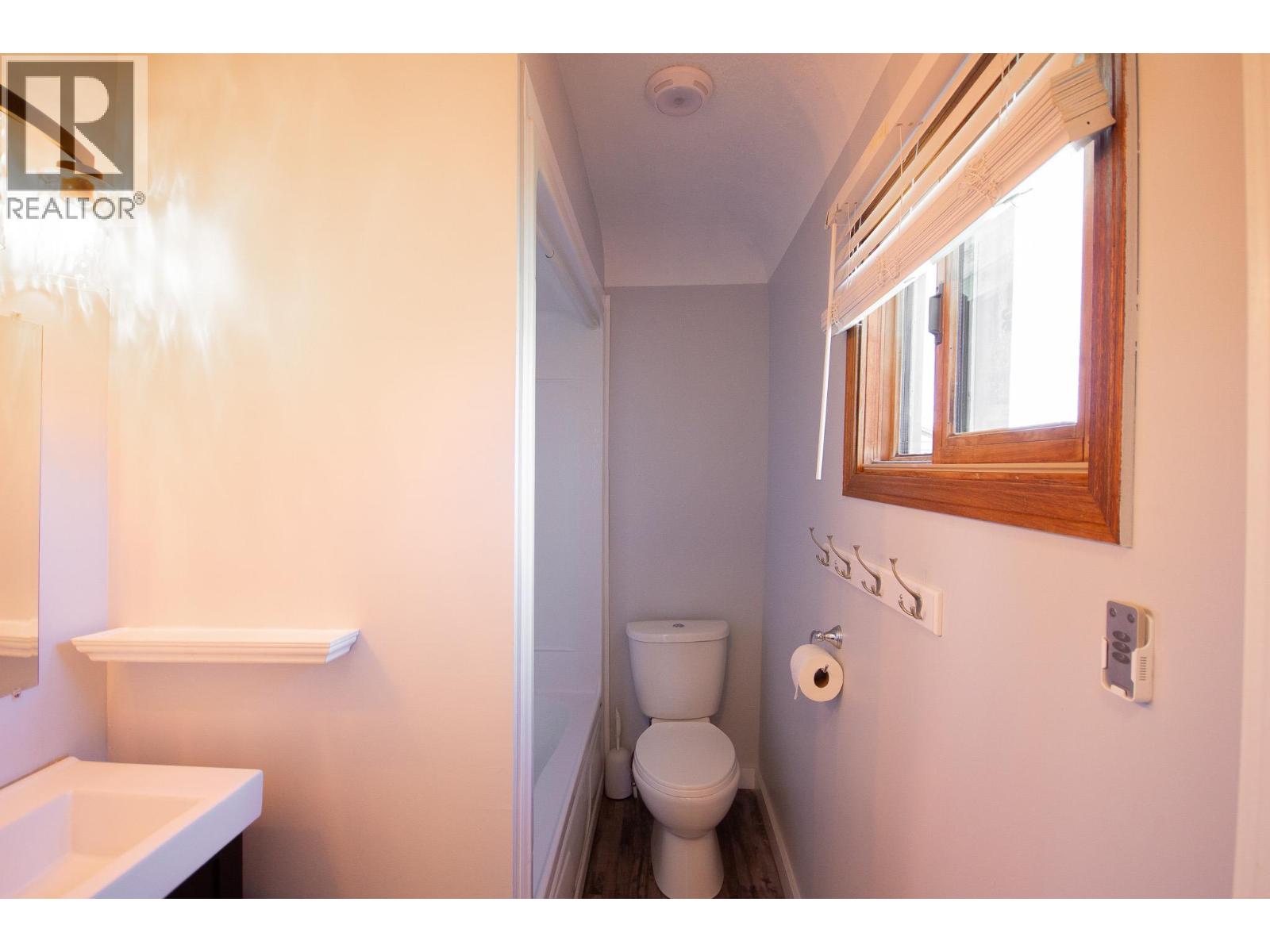 1600 101 Avenue, Dawson Creek