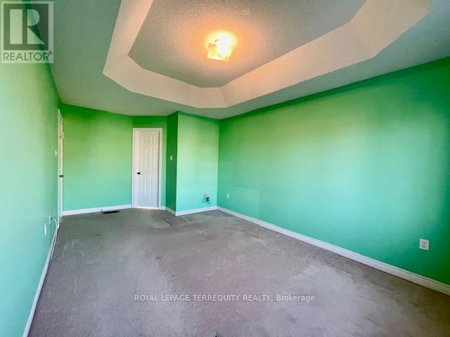 24 PERGOLA WAY - 30