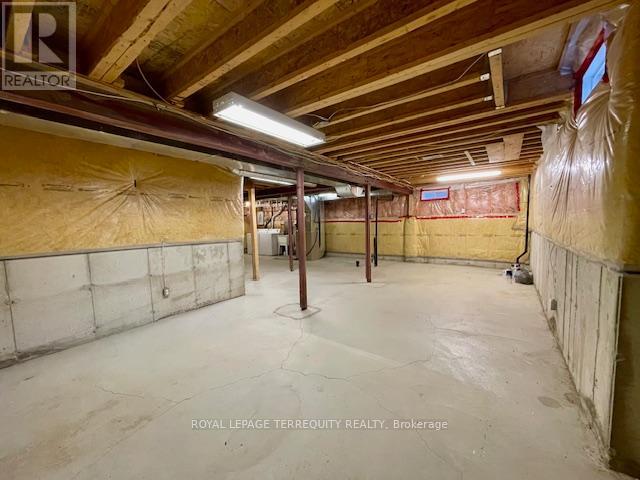 24 PERGOLA WAY - 46
