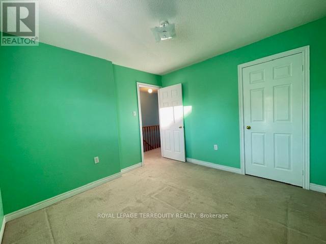 24 PERGOLA WAY - 39