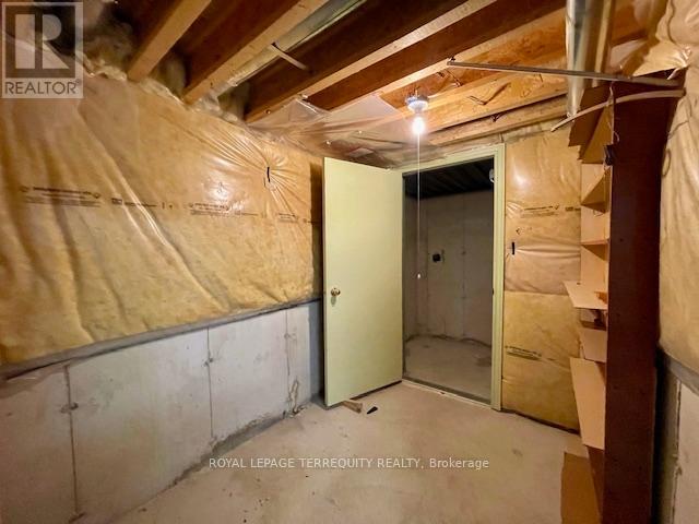 24 PERGOLA WAY - 47