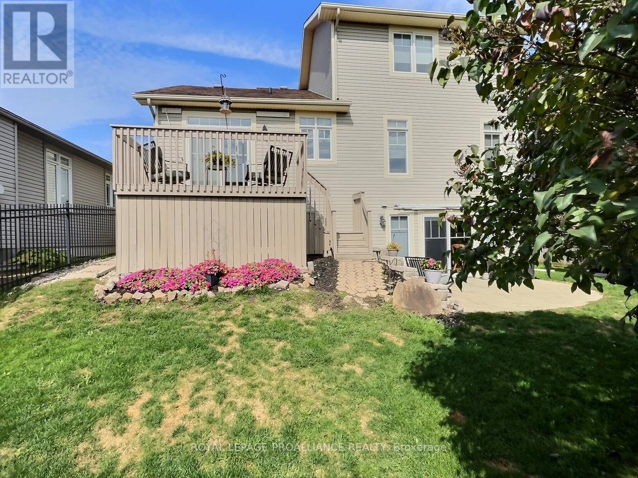 403 BROCK STREET W - Image 2