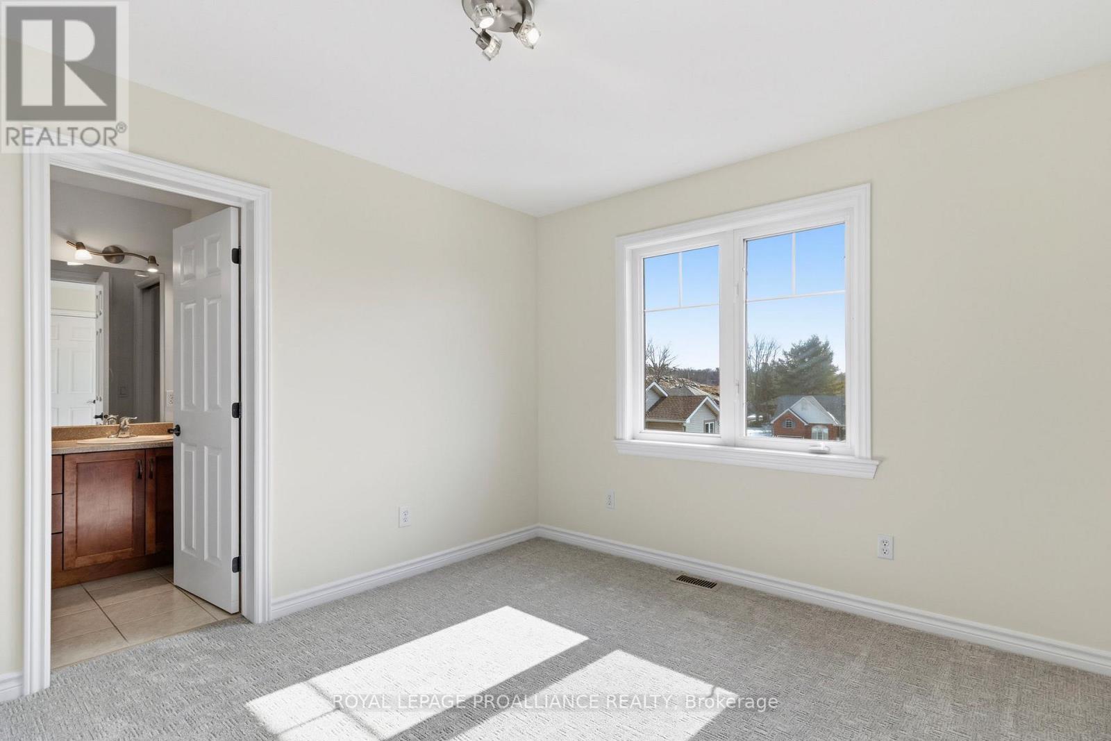 403 BROCK STREET W - 22