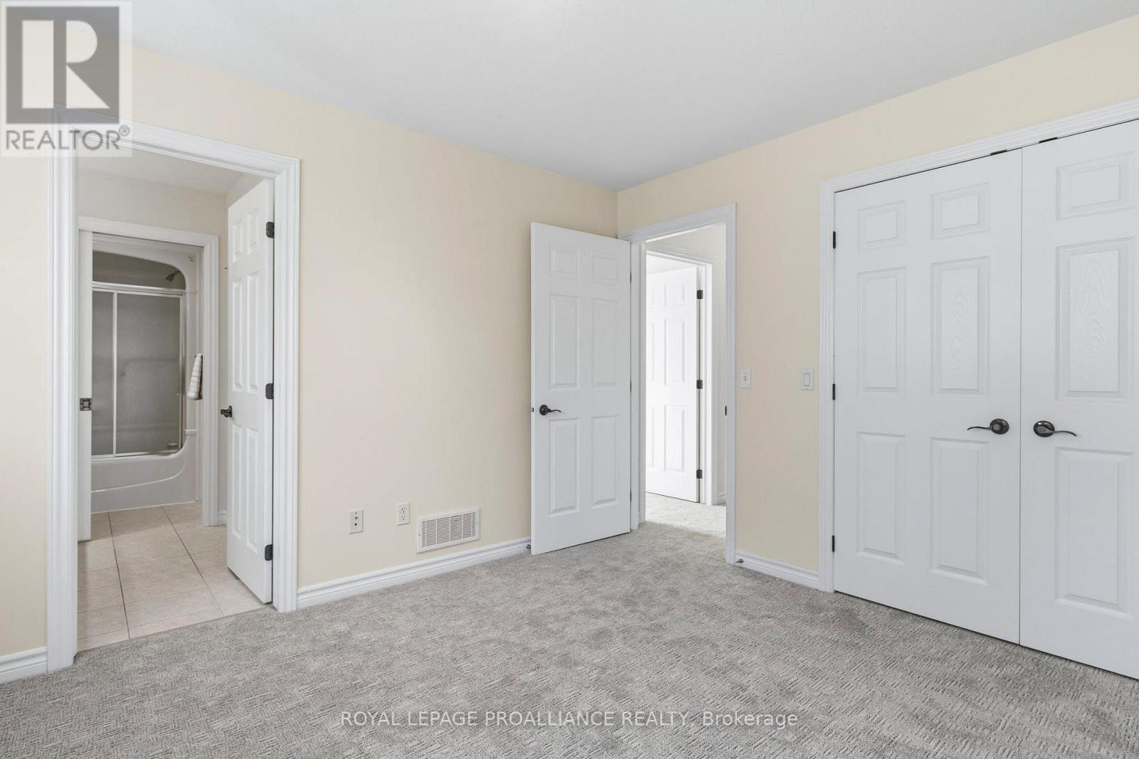 403 BROCK STREET W - 25