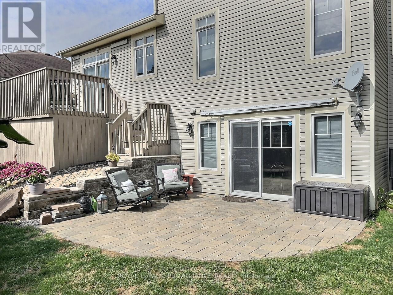 403 BROCK STREET W - Image 3