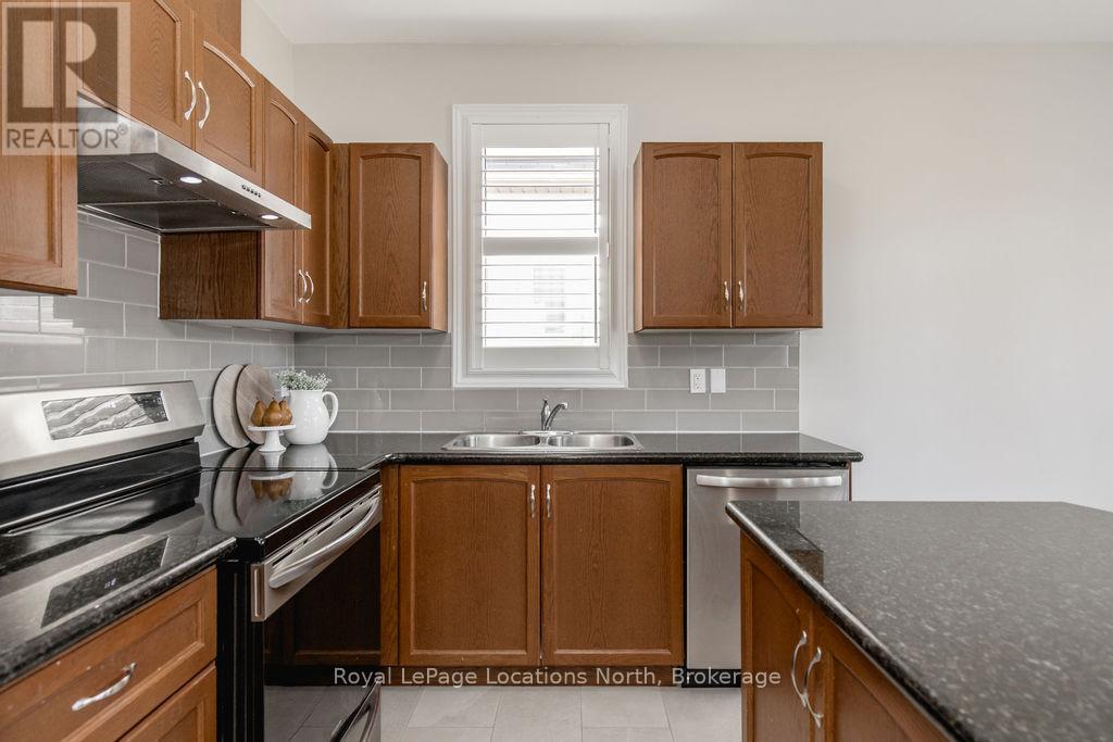20 GRAND POPLAR LANE - 12