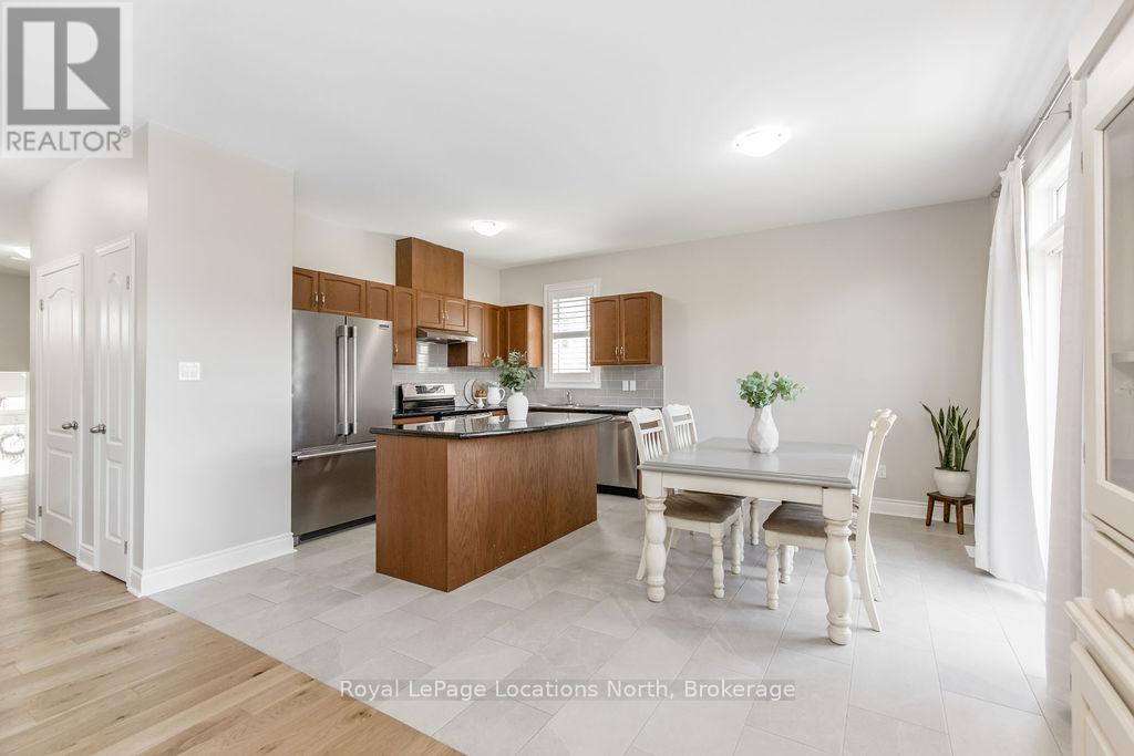 20 GRAND POPLAR LANE - 8