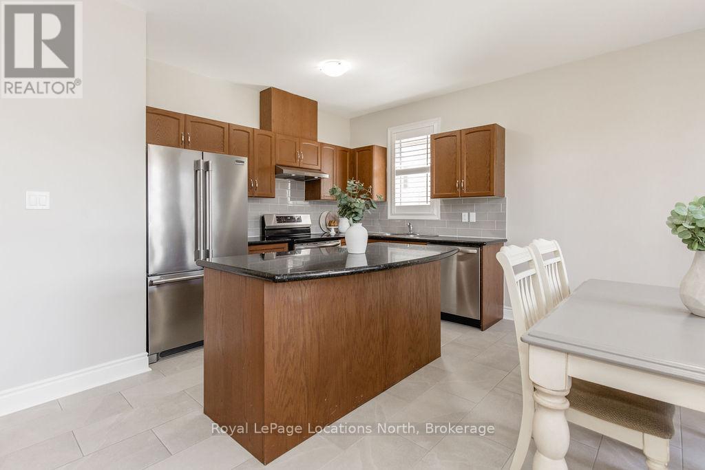 20 GRAND POPLAR LANE - 9