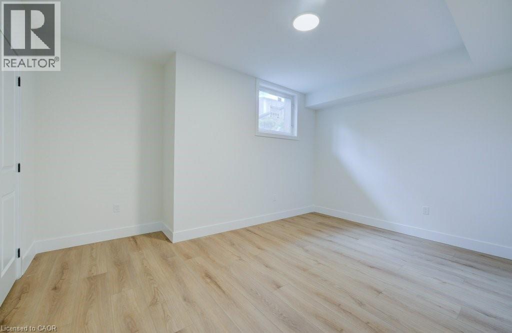 17 DOWNEY Street Unit# 1, Kitchener, Ontario, N2H6K5 — Photo 7