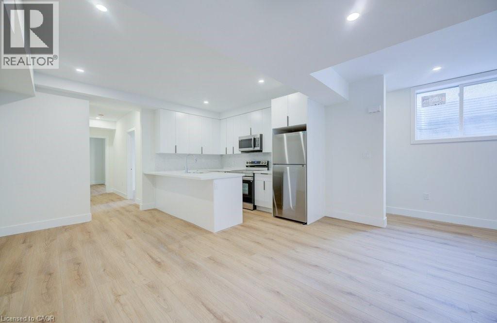 17 DOWNEY Street Unit# 1, Kitchener, Ontario, N2H6K5 — Photo 9