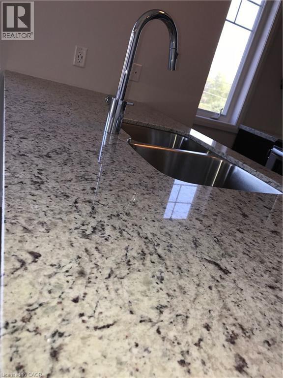 1169 GARNER Road E Unit# 38, Ancaster, Ontario, L9G3K9 — Photo 19
