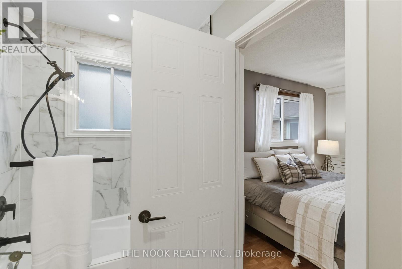 81 CARNEGIE STREET - 21