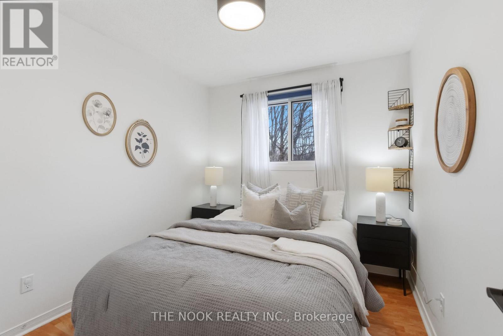 81 CARNEGIE STREET - 24