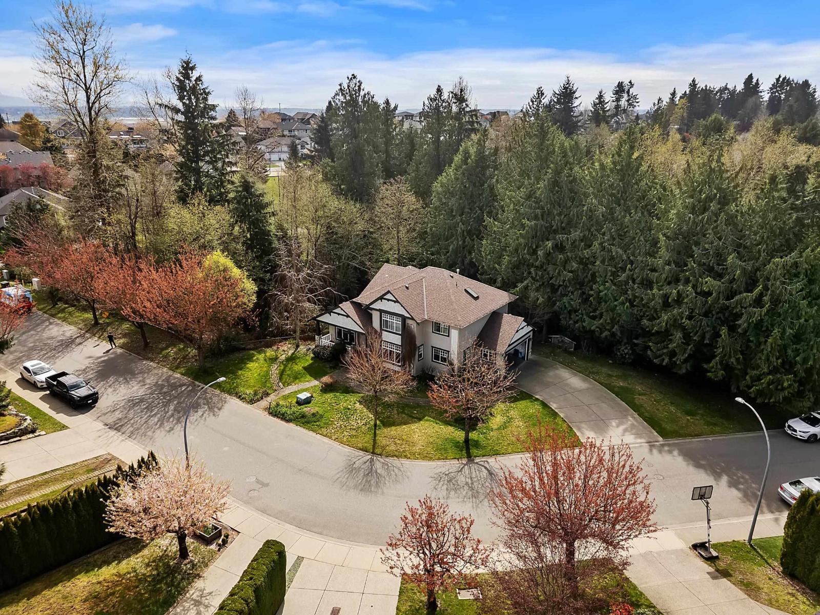 8525 DOERKSEN DRIVE, Mission