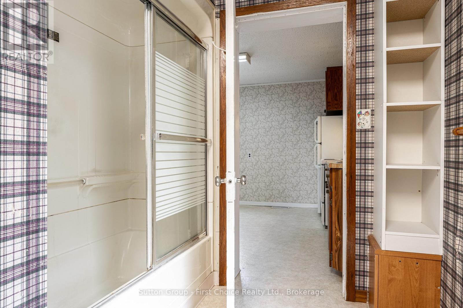 196 ALBERT STREET - 11