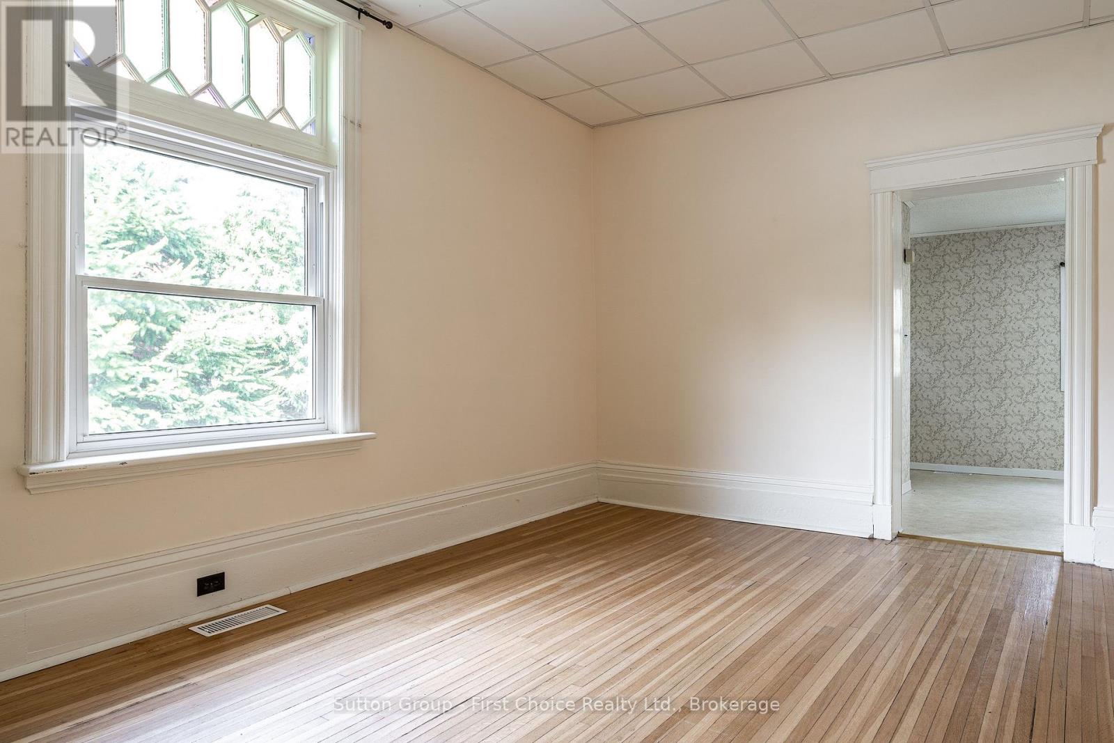 196 ALBERT STREET - 13