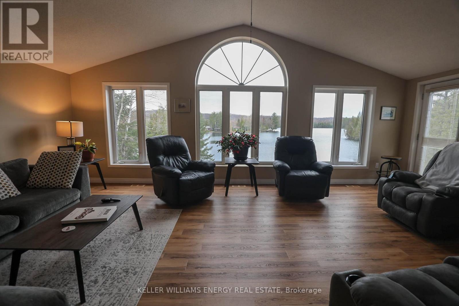 112 BAY SHORE DRIVE - 4