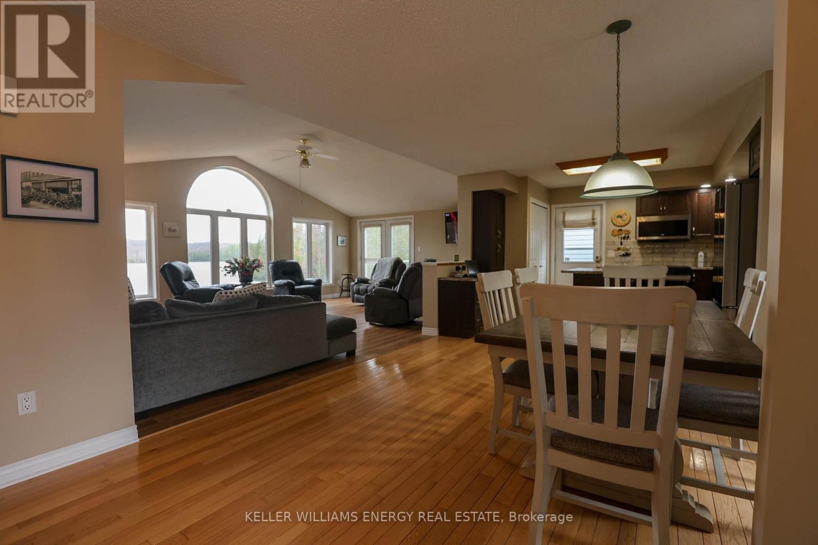 112 BAY SHORE DRIVE - 5