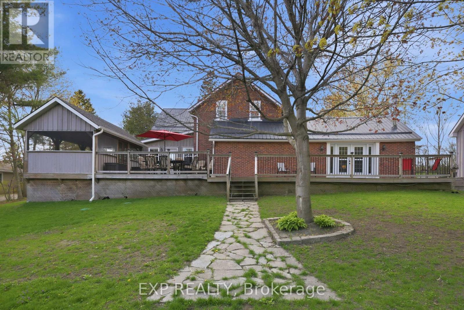 4081 BURNHAM STREET N - 35
