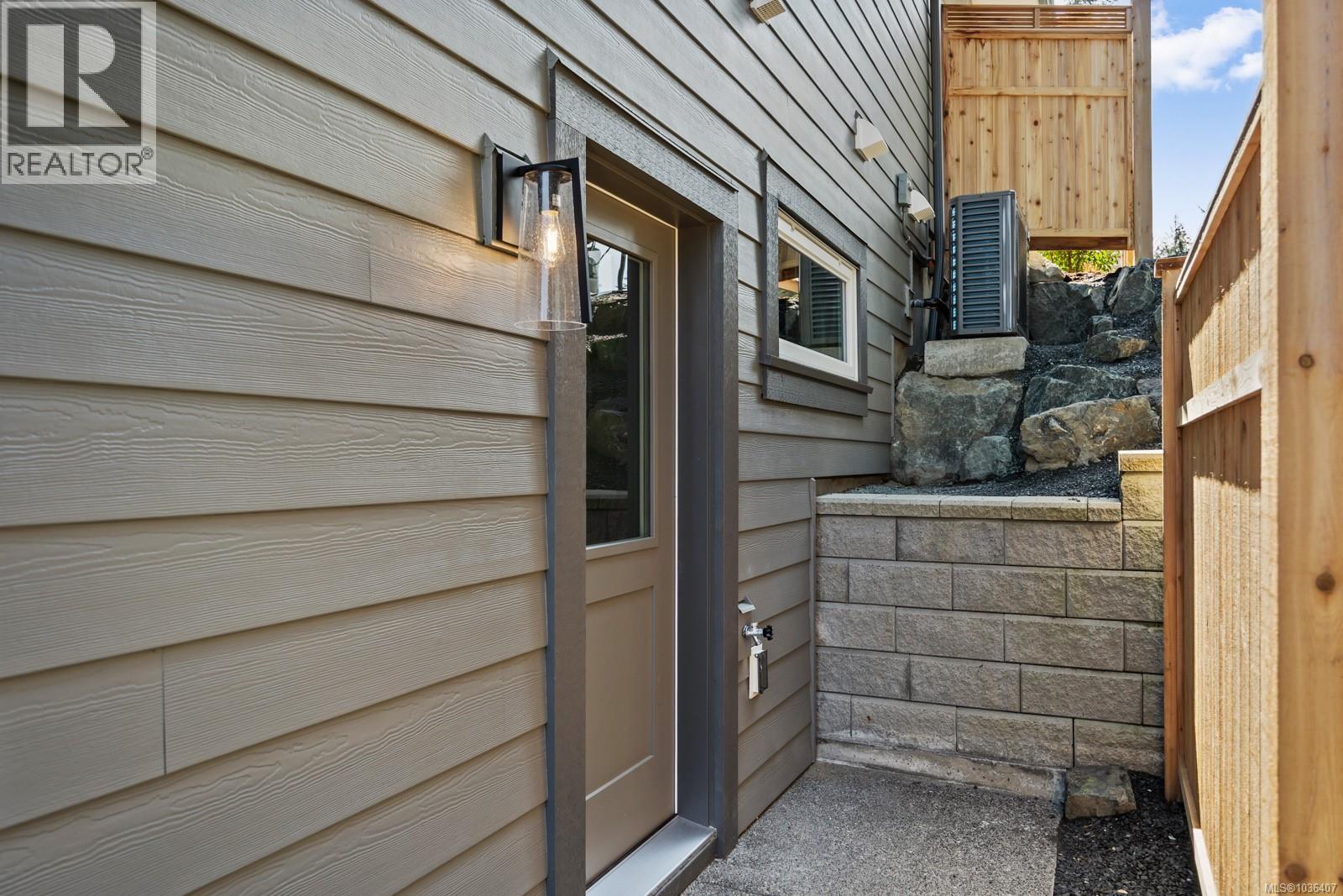 1601 Crown Isle Blvd - 28
