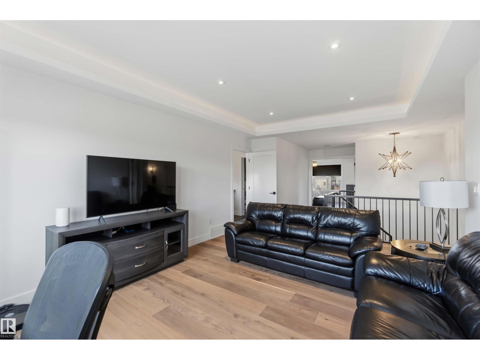 416 Meadowview DR - 34