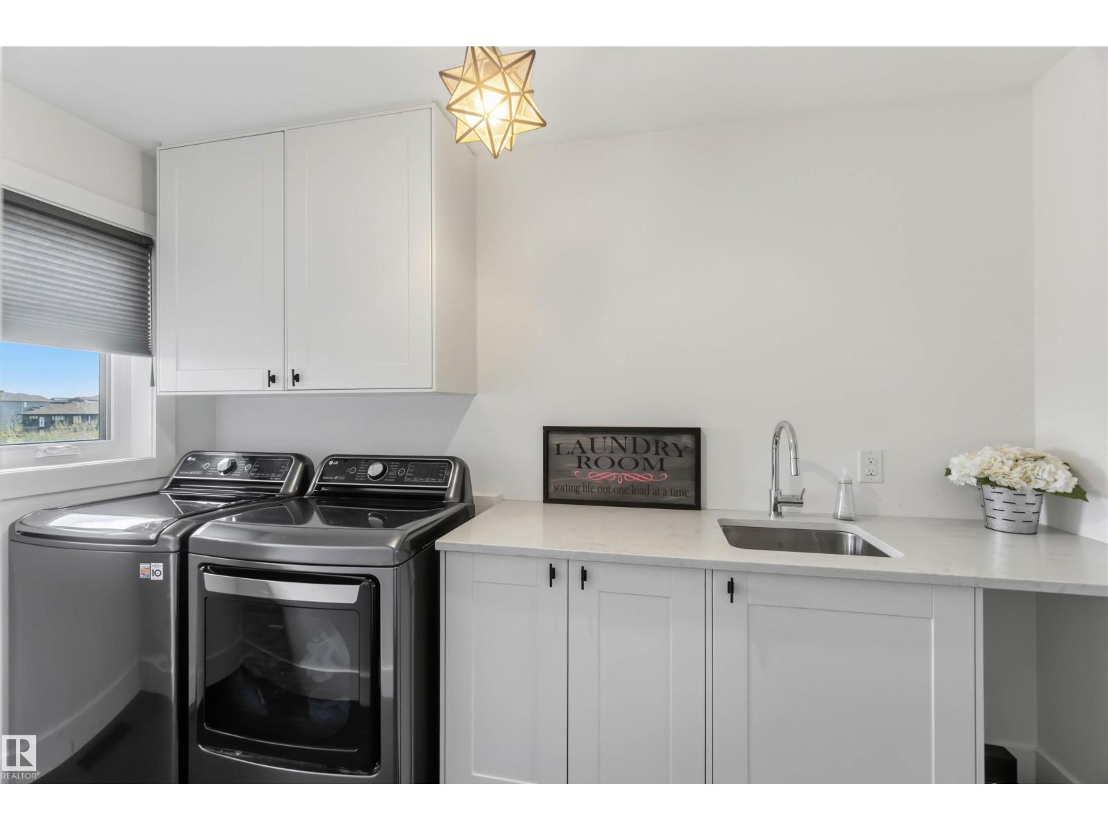 416 Meadowview DR - 36