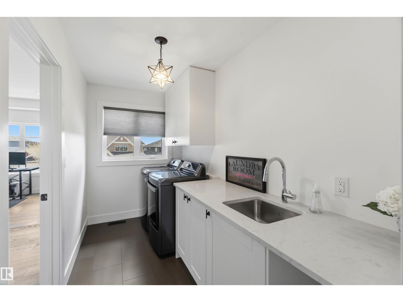 416 Meadowview DR - 37